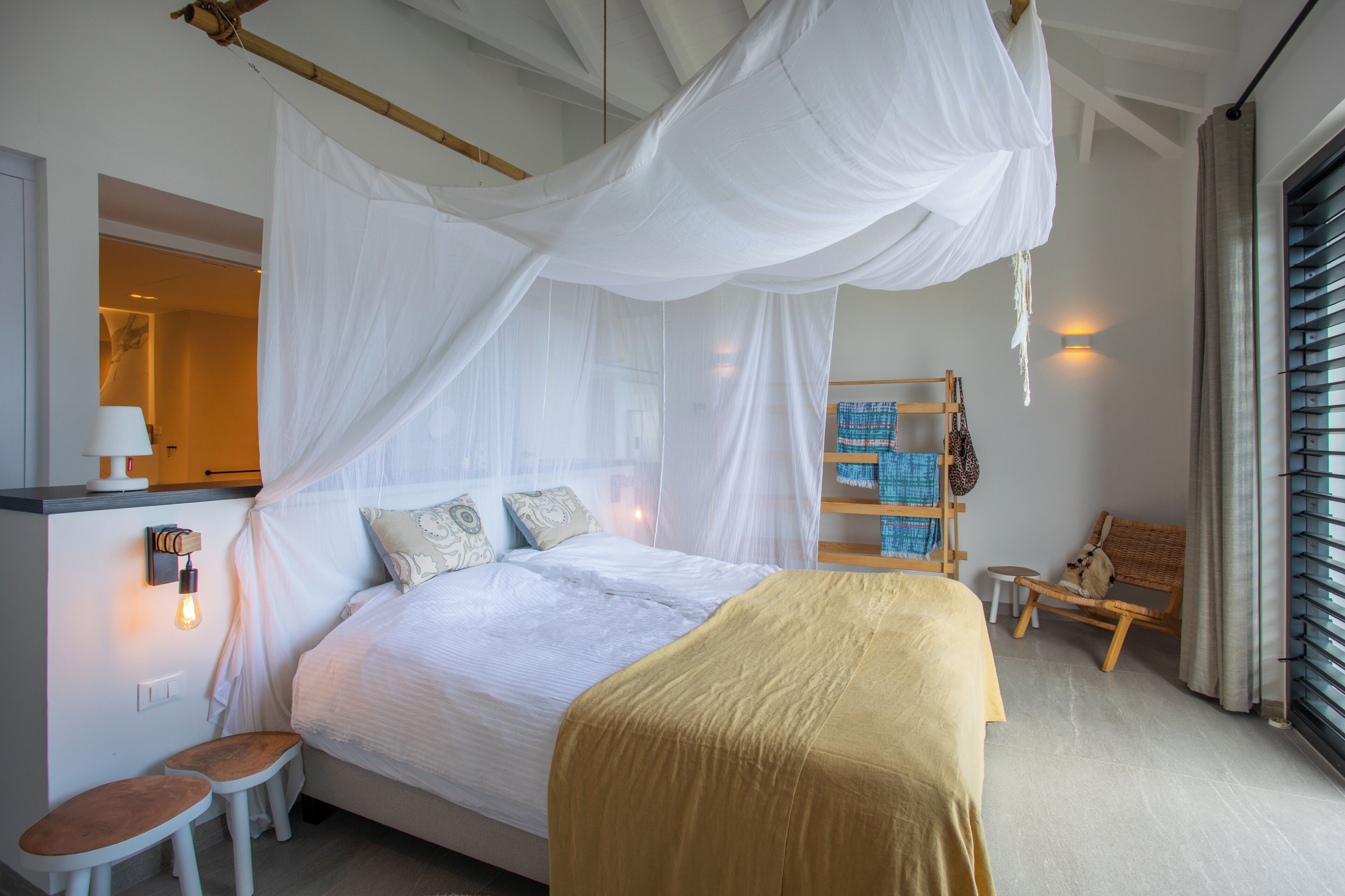 Deluxe Penthouse, 3 Bedrooms, Ocean View | Iron/ironing board, free WiFi