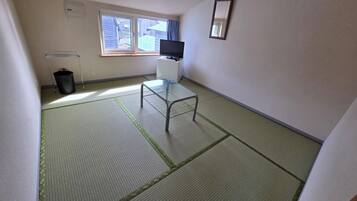 Basic Room | Interior