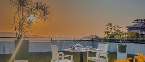 Deluxe Double Room, Balcony, Mountain View | Outdoor dining