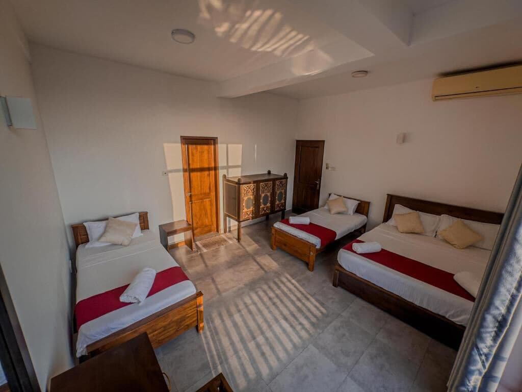 Deluxe Double Room, Balcony, Mountain View | Laptop workspace