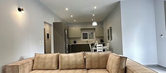 Zouf House Luxury Stay with Jacuzzi