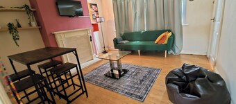 Self Check-in, 2 Bedroom peaceful home, 5 min from  Beeston station, Nottingham