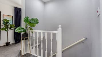House | 4 bedrooms, Internet