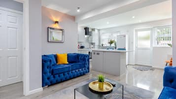 House | 4 bedrooms, Internet