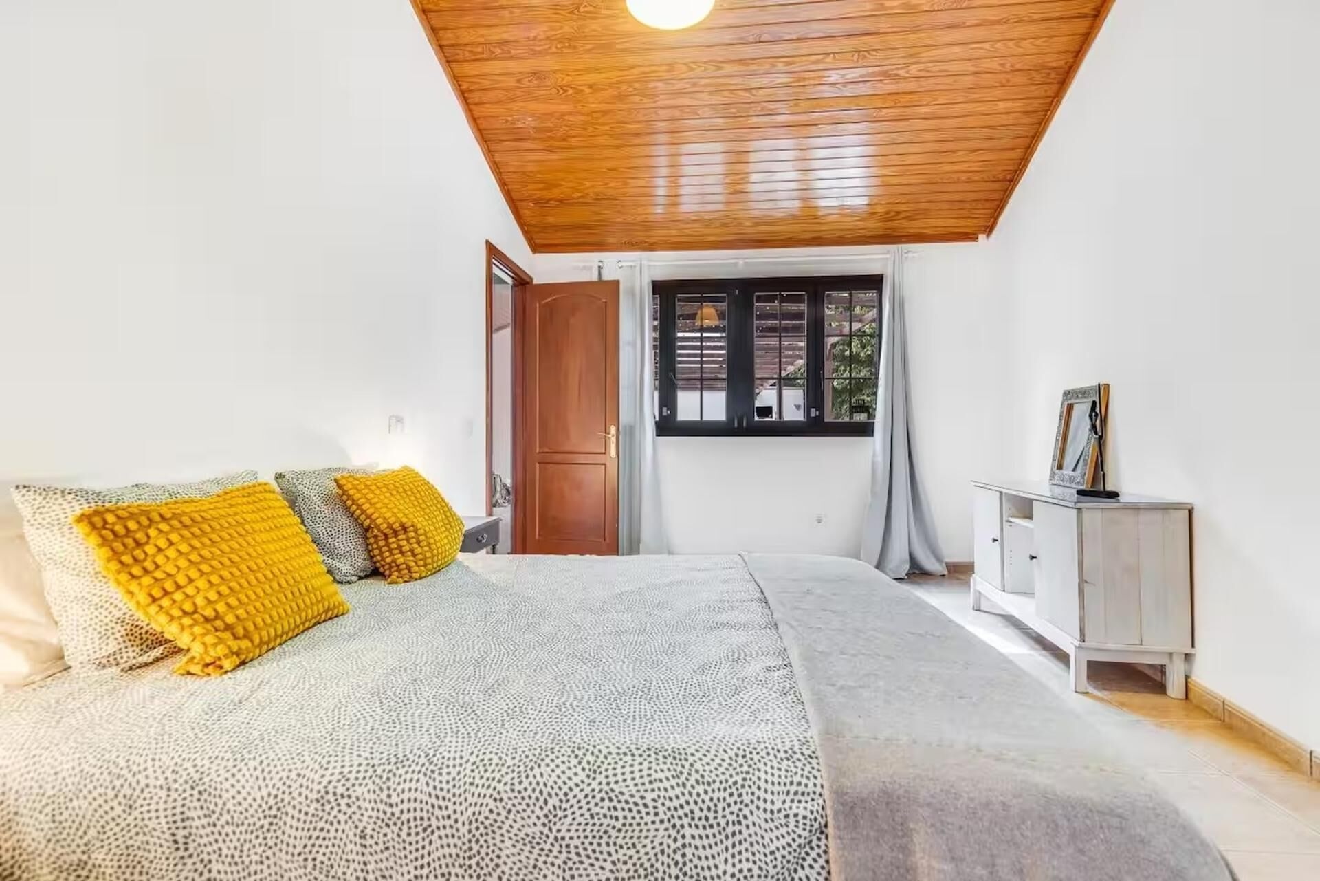 2 slaapkamers, gratis wifi, beddengoed