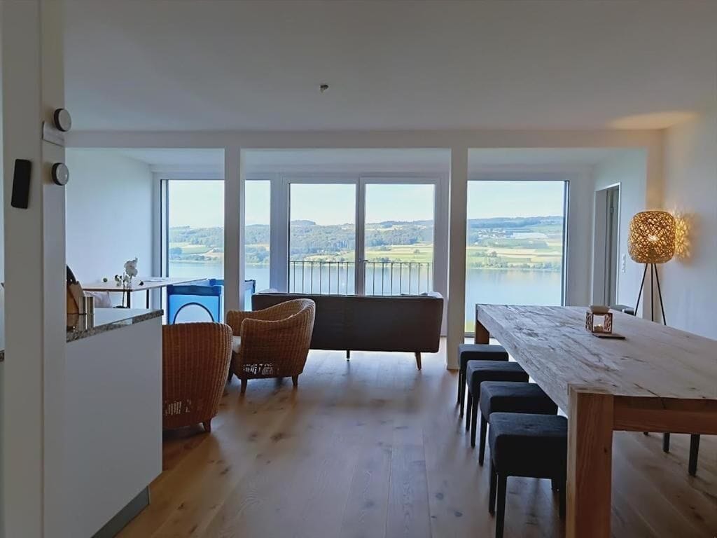 Apartamento superluxo, vista para o lago | Parte interna