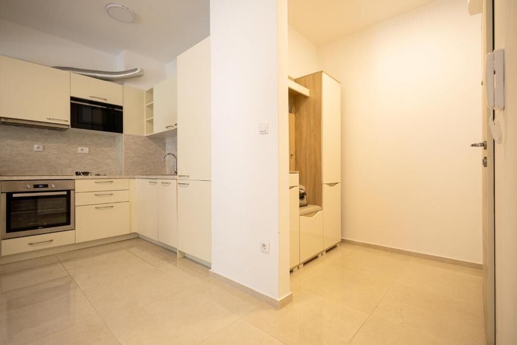 Comfort Apartment, Balcony, Mountain View | Private kitchen