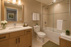 Classic Suite | Bathroom