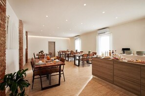 Dining - Brussa Horse Oasi (CAORLE)