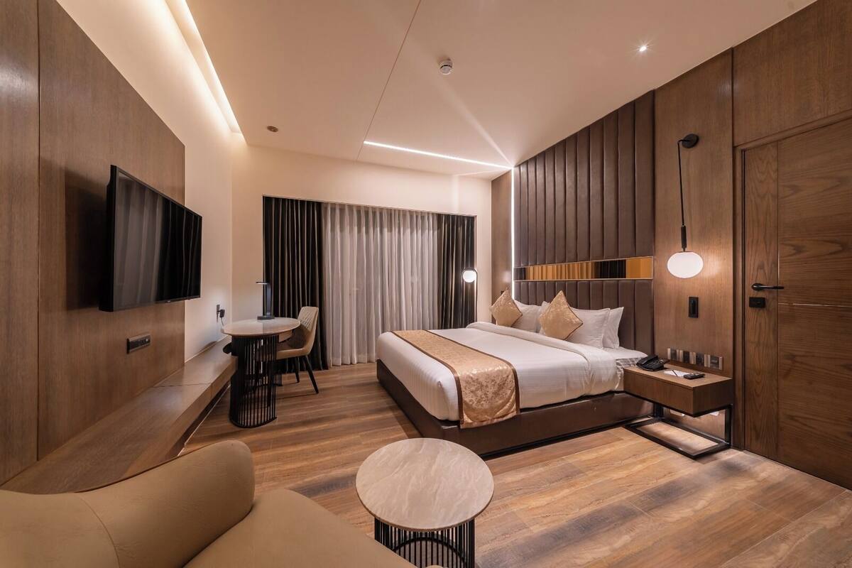 Phòng Suite, quang cảnh biển | Bàn, truy cập Internet không dây miễn phí 