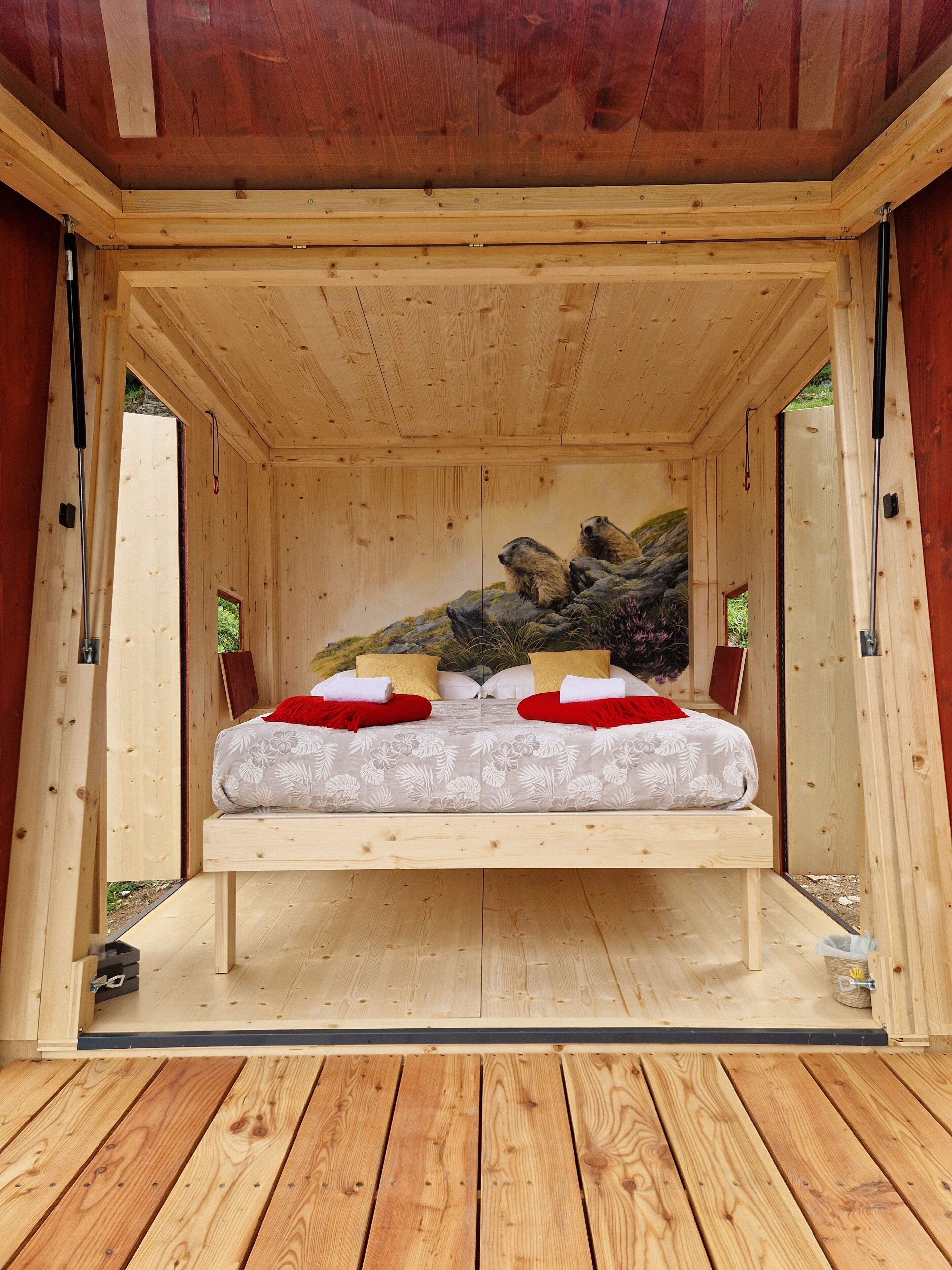 House, Mountain View | Bed sheets
