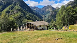 Front of property - Glamping Alpe Campo Rimasco (Rimasco)