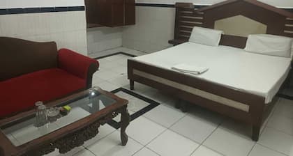 Hotel American