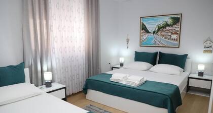 Robert Apartament - City Center Berat