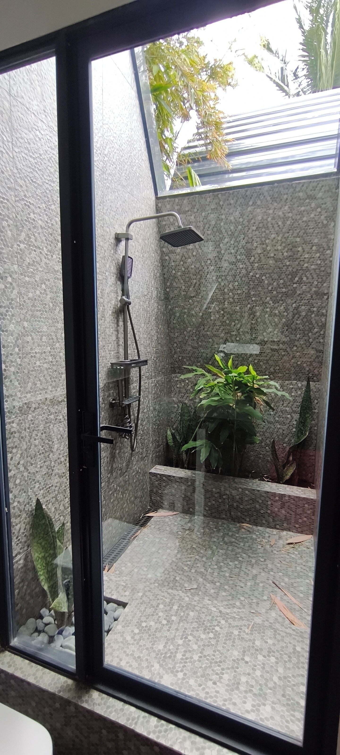 Deluxe Double or Twin Room, Patio, Pool View | Bathroom