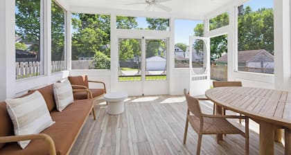 Hillside Hyde Park Home 4BDR
