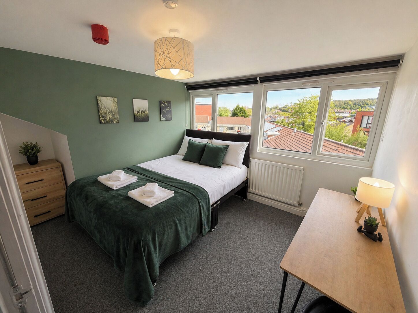 6 bedrooms, free WiFi, bed sheets