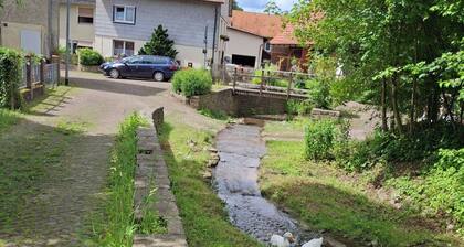 Haus Semmelrodt small vacation home between the castles Ludwigstein and Hanstein