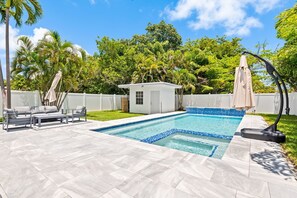 Pool - Central Fort Lauderdale 2BR + Office Retreat with Heated Pool, Spa & Huge Private Backyard (Fort Lauderdale)