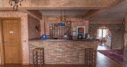 Faris Hotel - Cozy Triple Room near Sparta