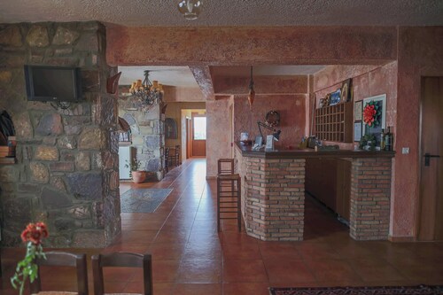 Faris Hotel – Spacious Family Room in the Taygetos