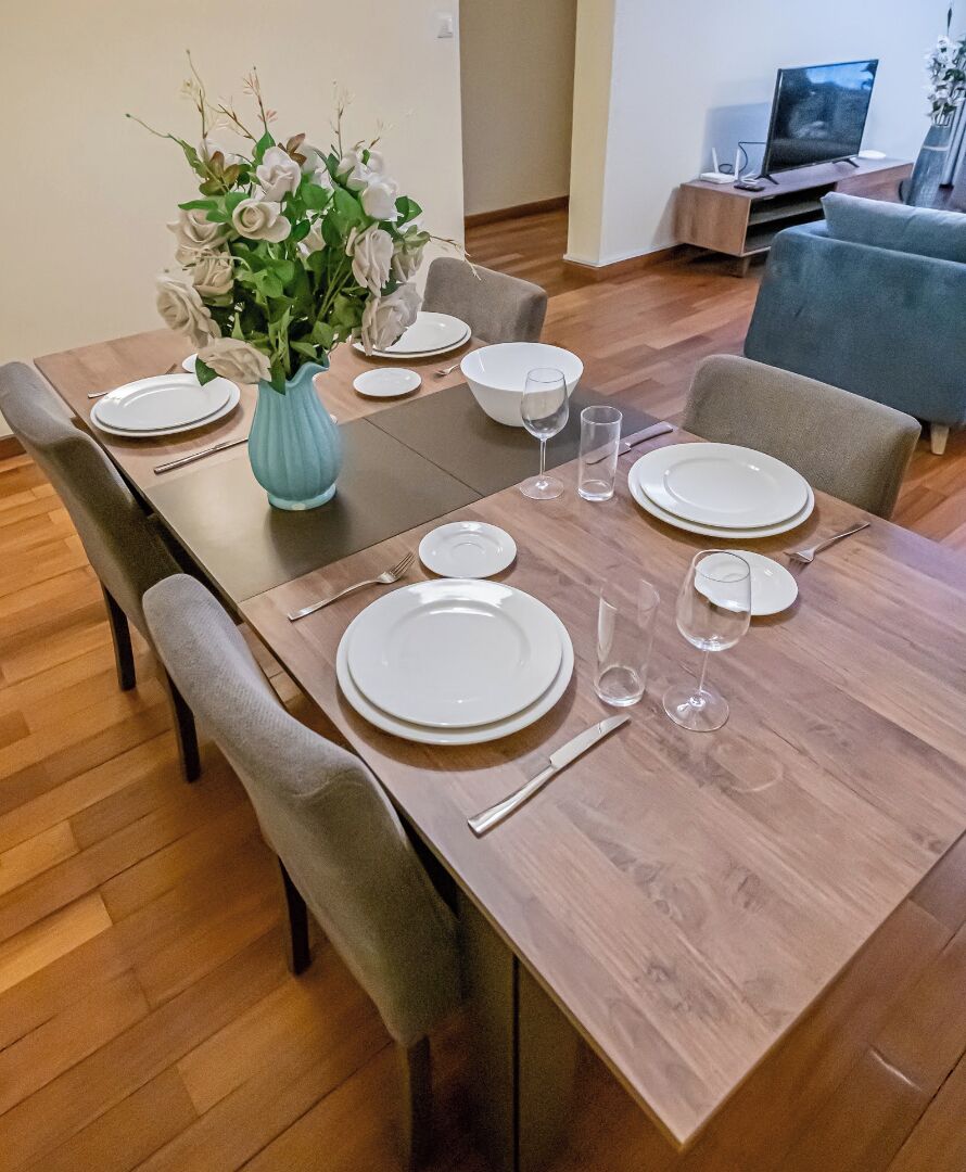 Deluxe Apartment | Dining