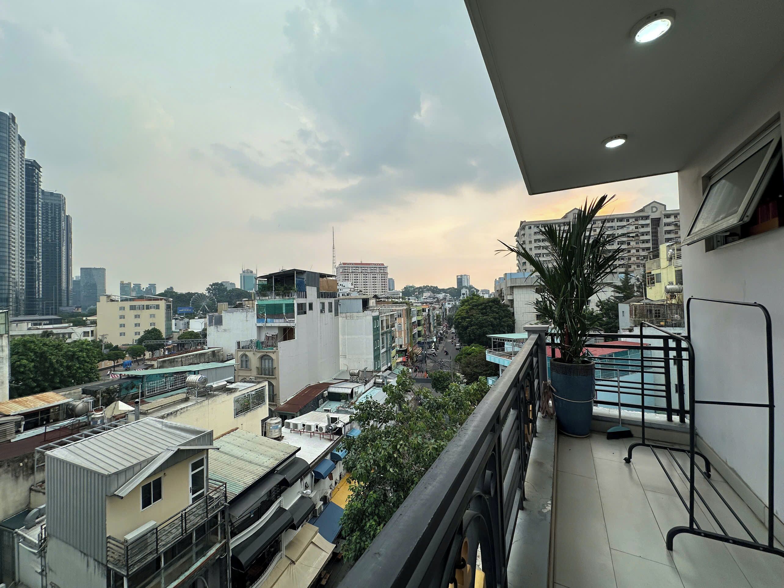Departamento Deluxe, balcón, vista a la ciudad | Terraza o patio