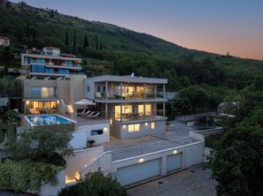Exterior - Pedacito de Cielo 3 BDR Sew View Villa with pool, garden bbq outdoor playground (Zagorje)