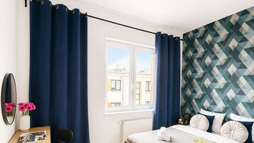 Superior Apartment, Balcony, Courtyard View | Soundproofing, iron/ironing board, free WiFi