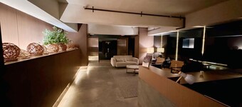 Isaiah 4110 Condo Stay