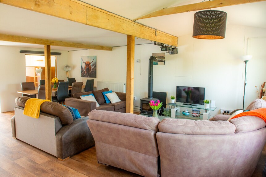 Dartmoor Reach Alpaca Farm Stay Sleeps 8 - 애쉬버턴