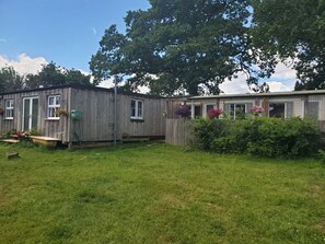 Exterior - Dartmoor Reach Alpaca Farm Stay Sleeps 8 (Dartmoor)