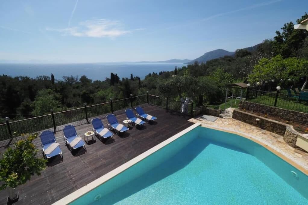 Villa, balcone, vista città | Piscina