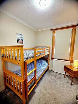 3 Schlafzimmer, Bügeleisen/Bügelbrett, kostenloses WLAN, Bettwäsche