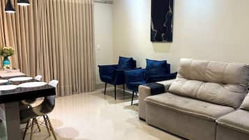 House, 3 Bedrooms, Private Pool | Living area