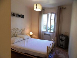 3 bedrooms, WiFi, bed sheets - Instant Océan - House + separate studio (Saint-Georges-d'Oléron)