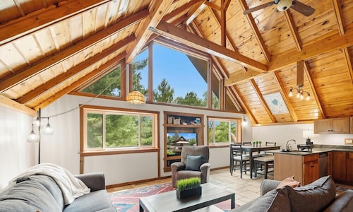 At Pond View, you can fish from the pond, soak in the hot tub, gather around the fire.