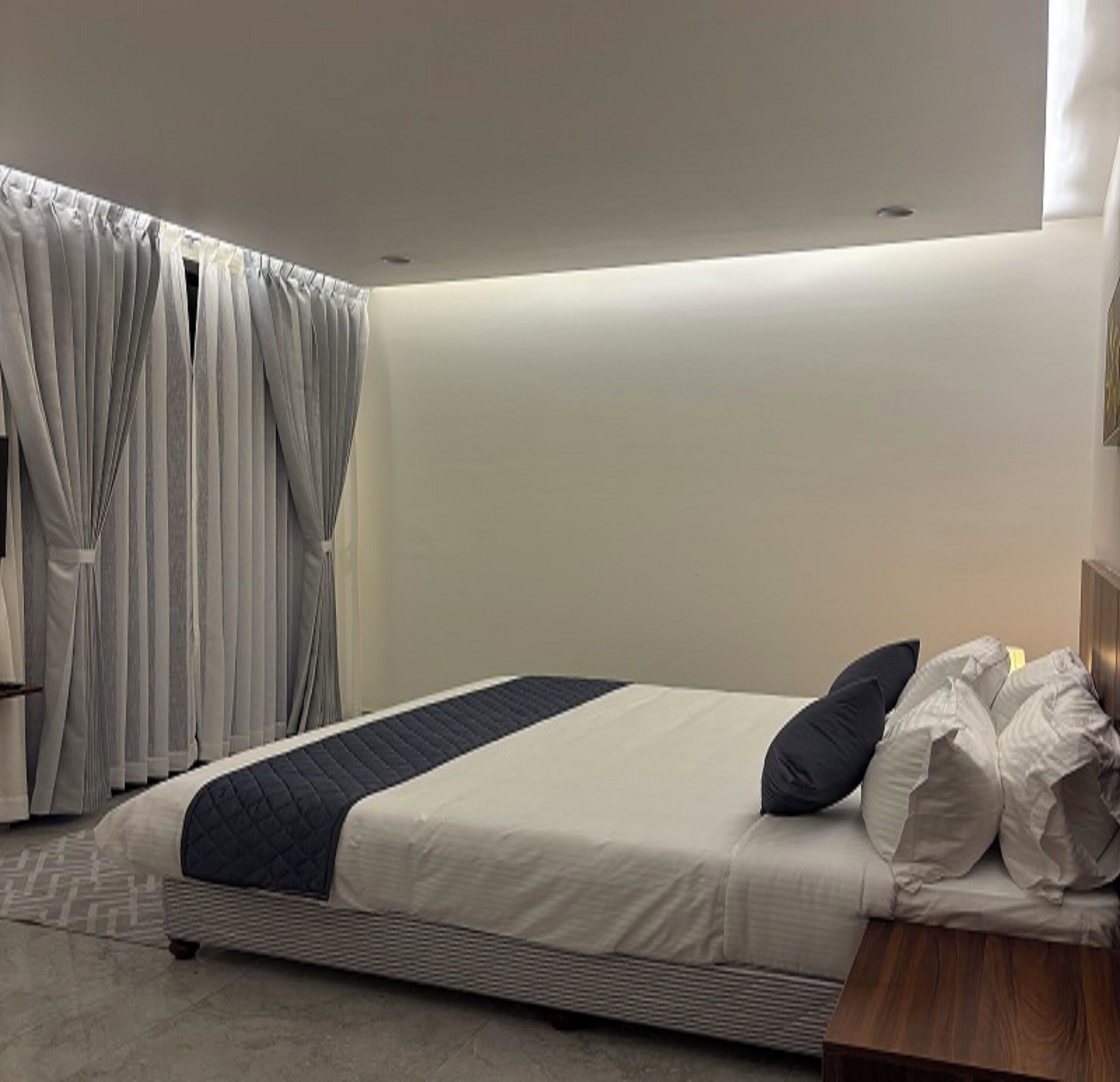 Quarto casal | Escrivaninha, Wi-Fi de cortesia