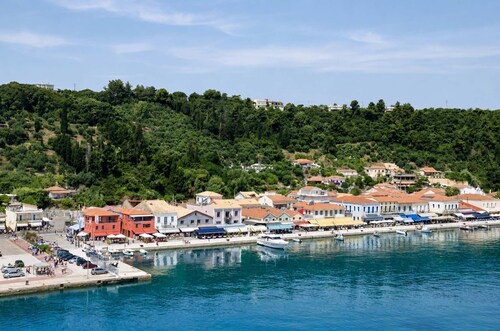 Relaxed Coastal Living Near Spiatza Beach