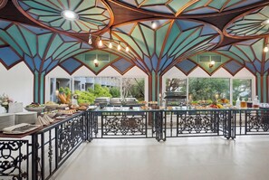 Dining - Peacock Beach Resort & Spa (Hambantota)