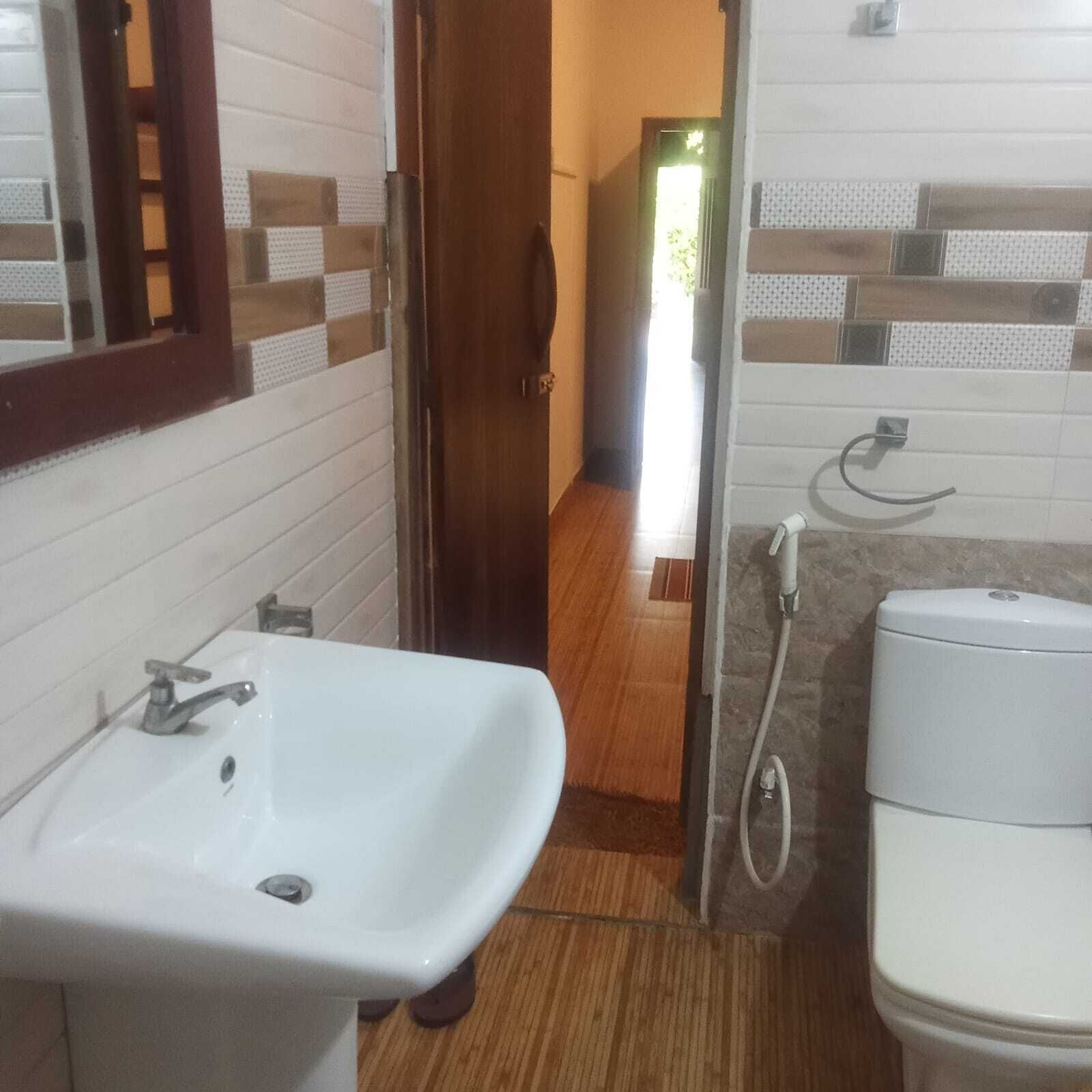 Chambre Double Deluxe, patio, vue lac | Salle de bain
