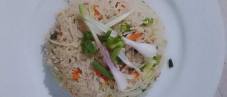 Makanan dan minuman