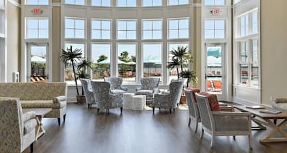 NEW LISTING- STUNNING VIEWS IN LUXURIOUS COMMUNITY, BAY BEACH & WATER ACCESS !!!
