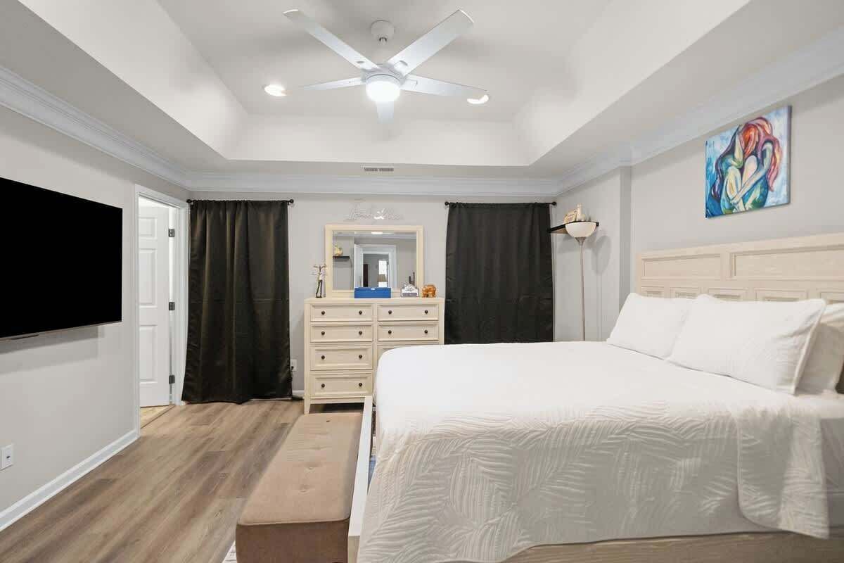 3 bedrooms, iron/ironing board, travel crib, WiFi