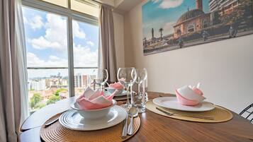 Deluxe appartement | Dineren