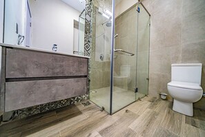 Free toiletries, towels, soap, toilet paper - The Infinity by TSG (Nairobi)