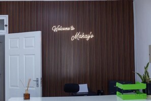 Room, 3 Bedrooms | Lobby - Room-makay's Guests House (Kimberley)