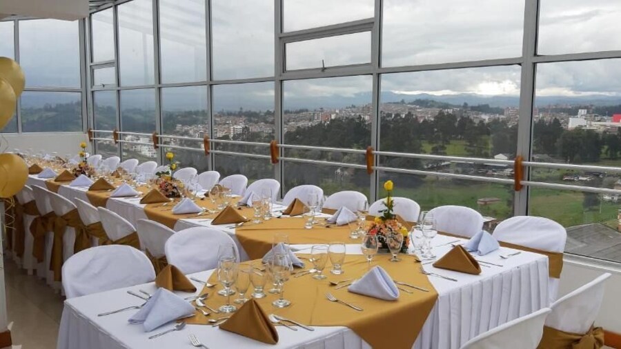 Hotel Angasmayo