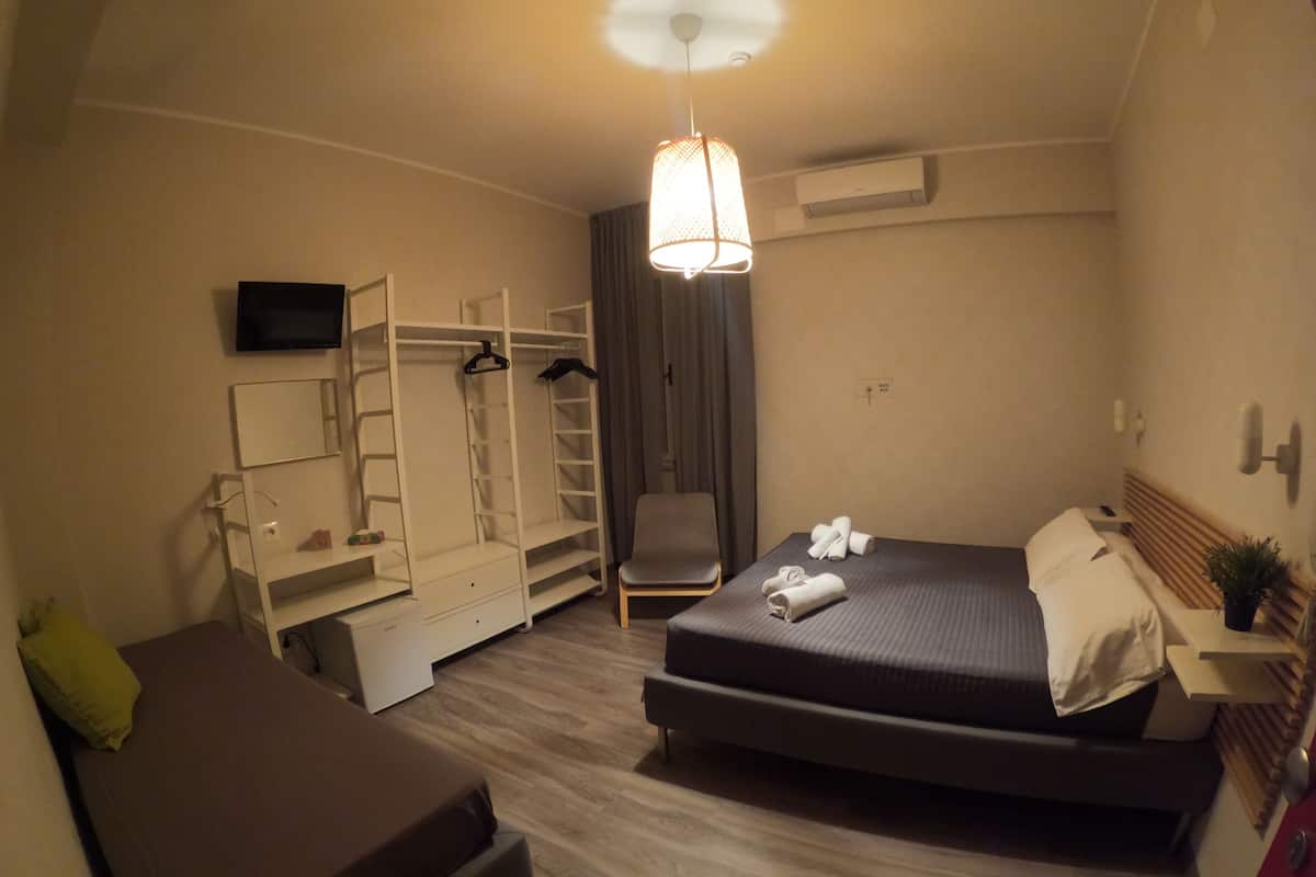 ห้องซูพีเรียทริปเปิล | ตู้นิรภัยในห้องพัก, Wi-Fi ฟรี, ผ้าปูที่นอน