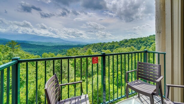 Unclassified image, 1 of 30, button - Whispering Woods: Smoky Mountain Resort Escape (Gatlinburg)